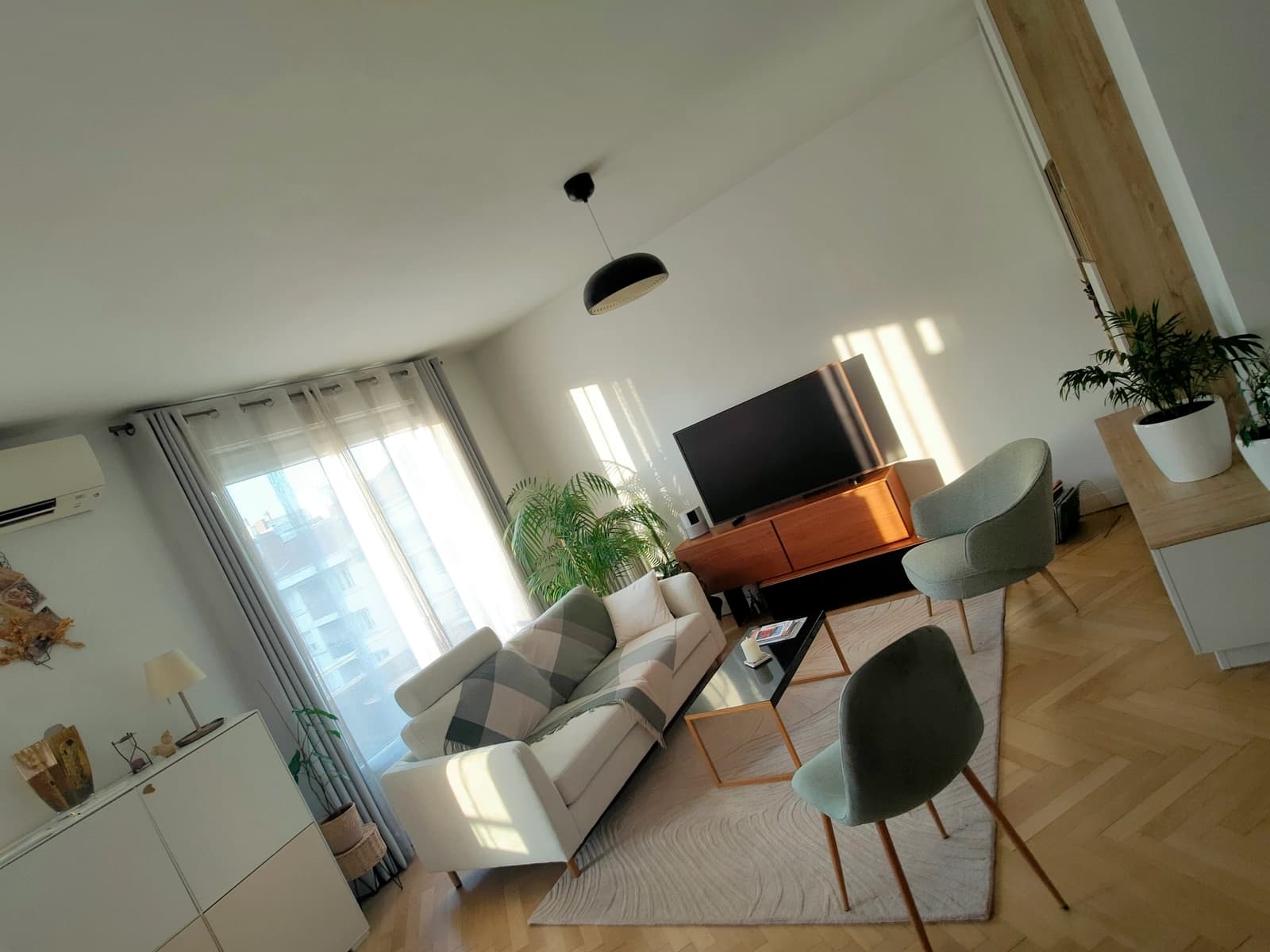 Space Cosy, bright and central, near Place Guichard - 4