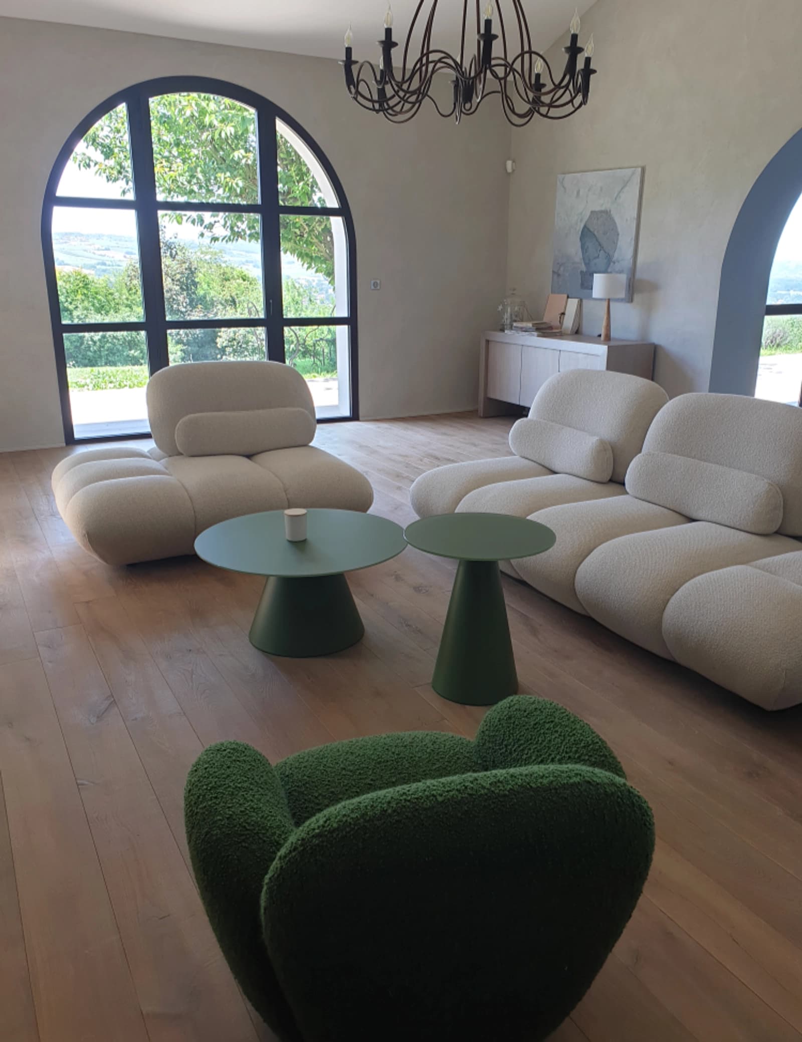 Quiet house with view on 5000m² of land