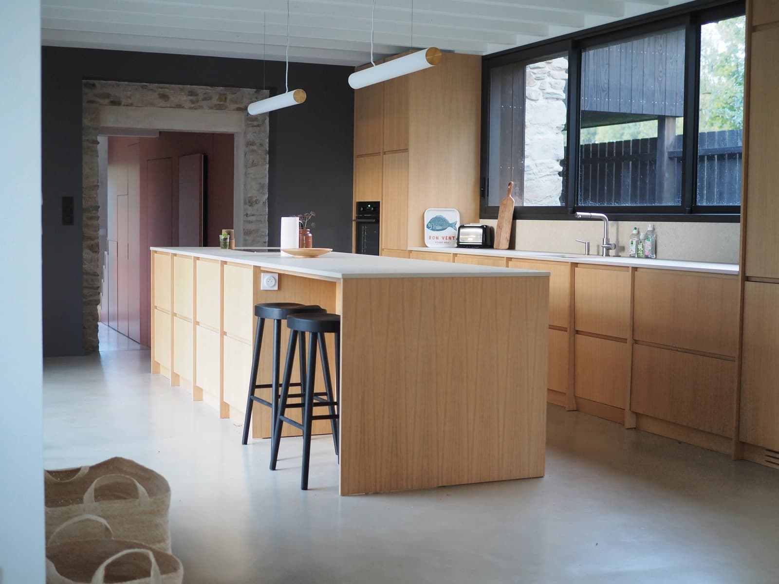 Space Modern design house between sea and marsh — a unique filming location in Quimiac - 2