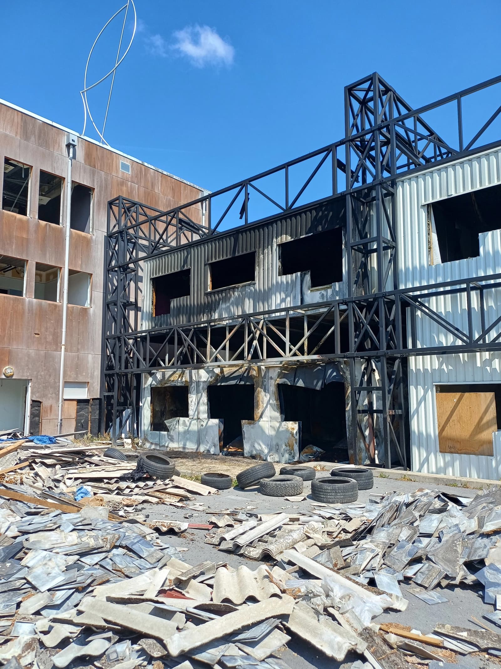 2000m² du 20eme siècle devasté