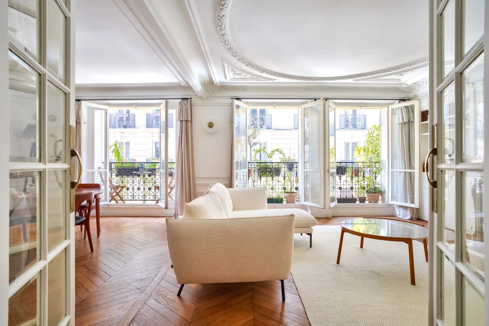 Space Sublime Haussmannian Apartment in Central Paris - 1