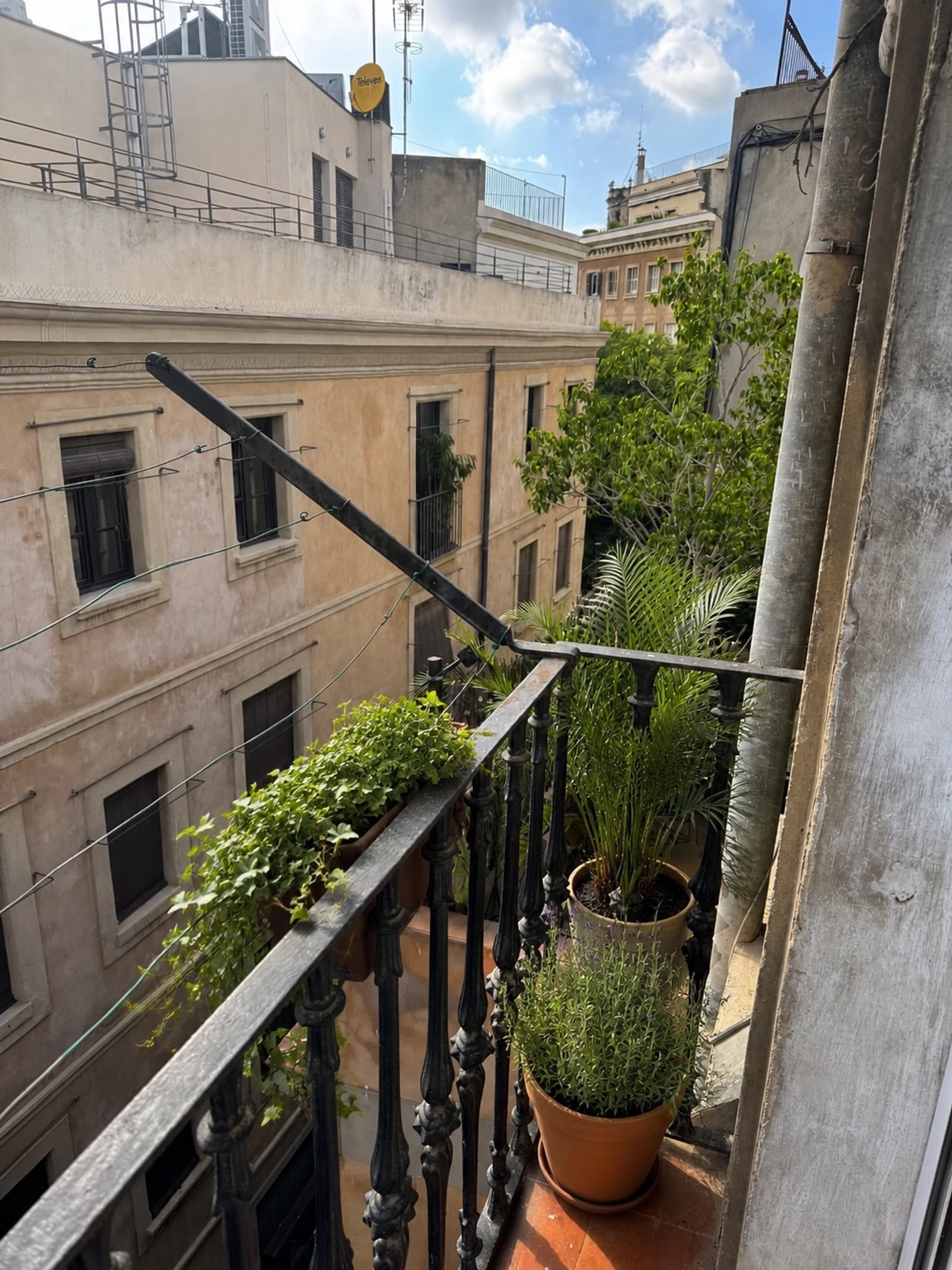 Space Charming apartment in El Born for shoots and filming - 4