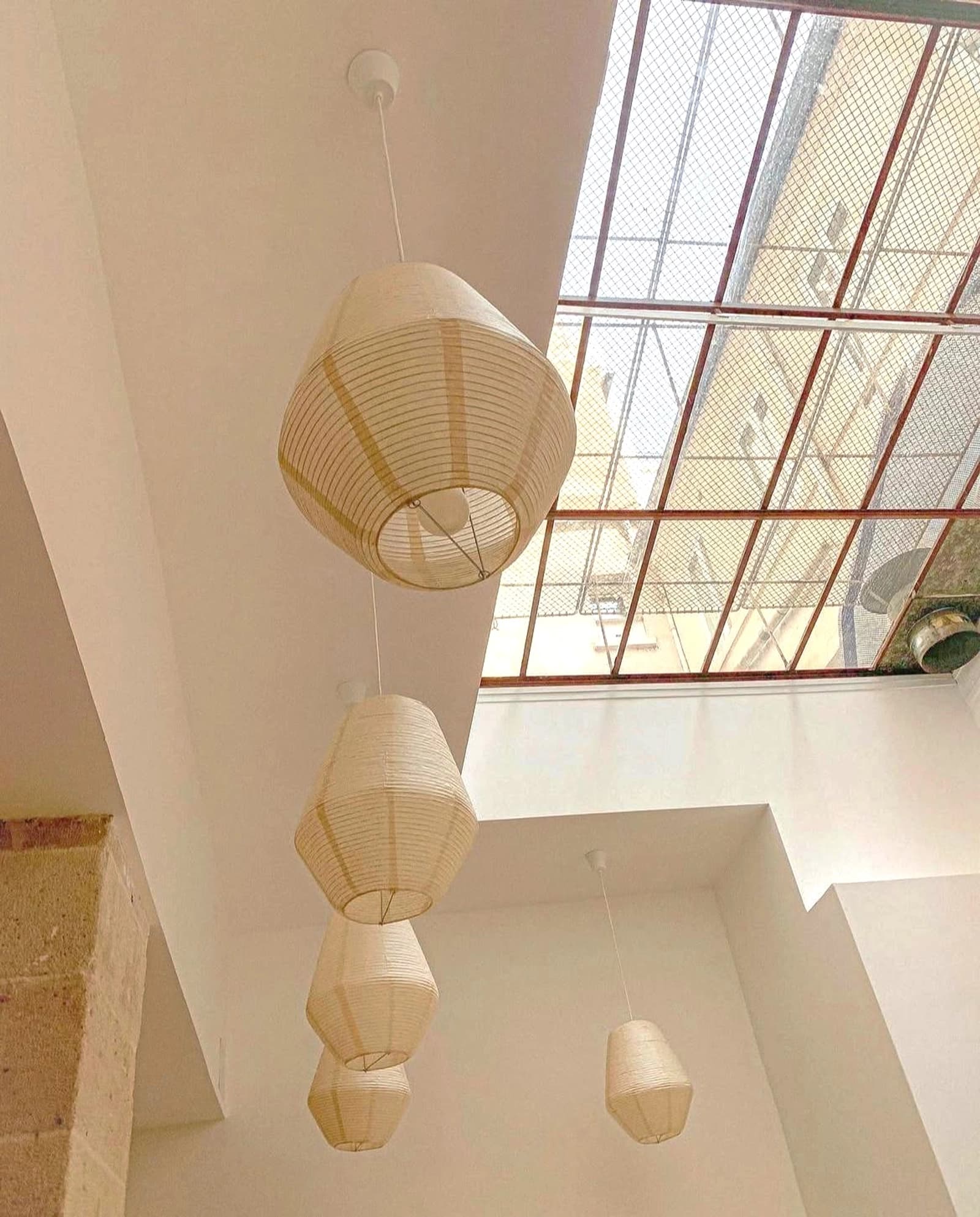 Espace Salle de yoga / bien-être et pleine de charme au cœur du Marais – grande verrière & murs en pierre - 2