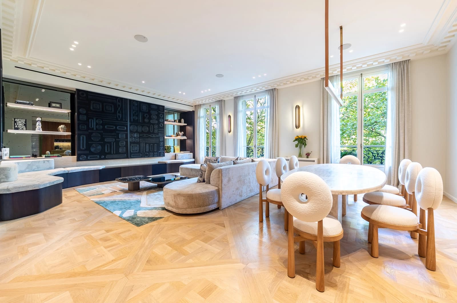 Space Refined luxury in a designer apartment - 3