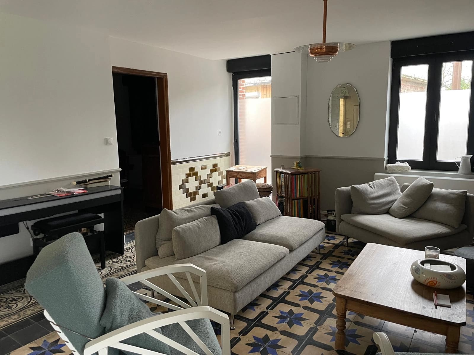 Space Northern red-brick family house with burnt timber - 4