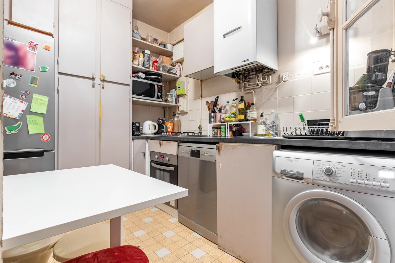 Kitchen in Quiet Hausmann apartment, Place St Georges - 1