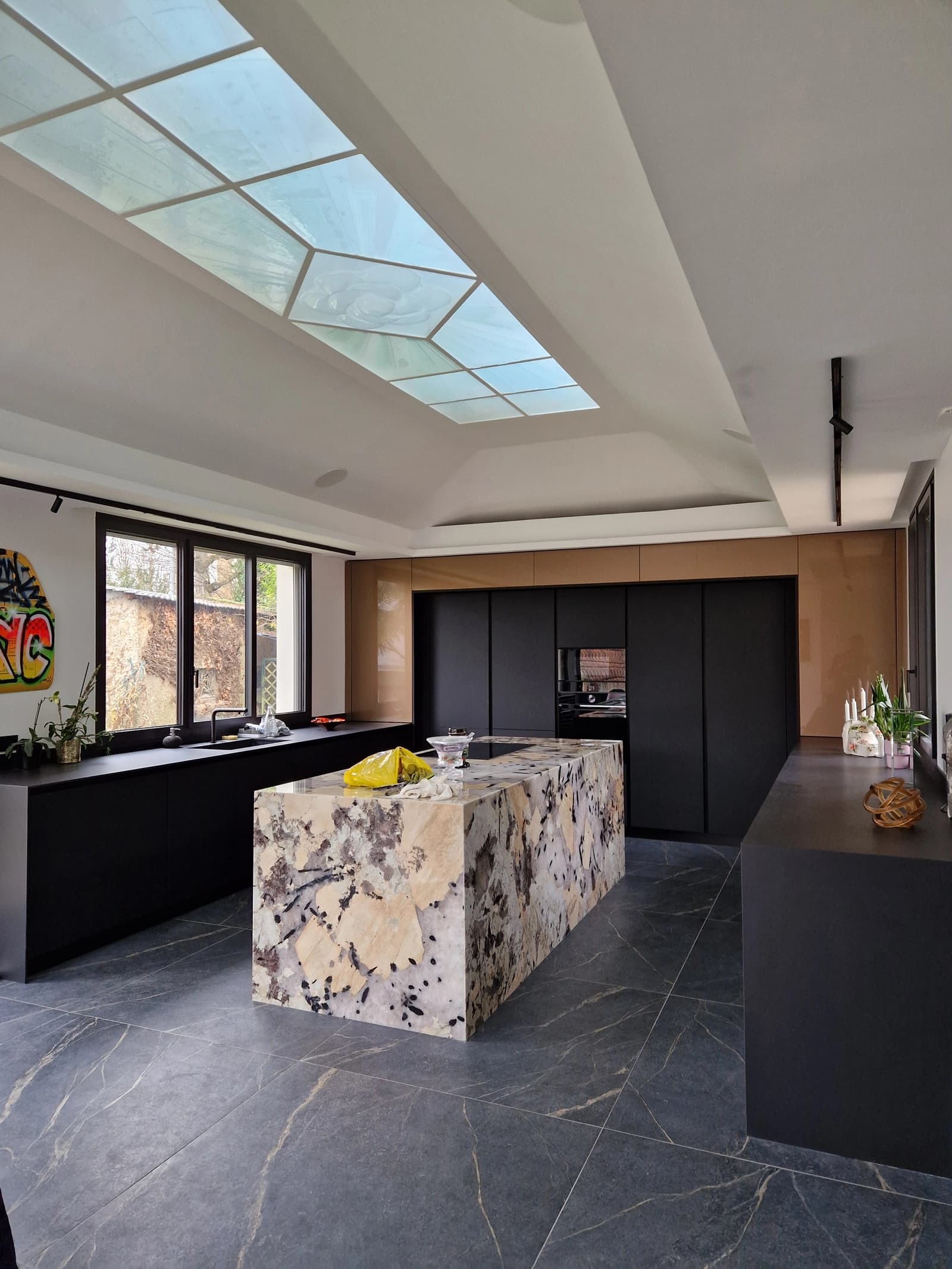 Space Exceptional private mansion – 300 m² with a 2000 m² tree-lined park - 0