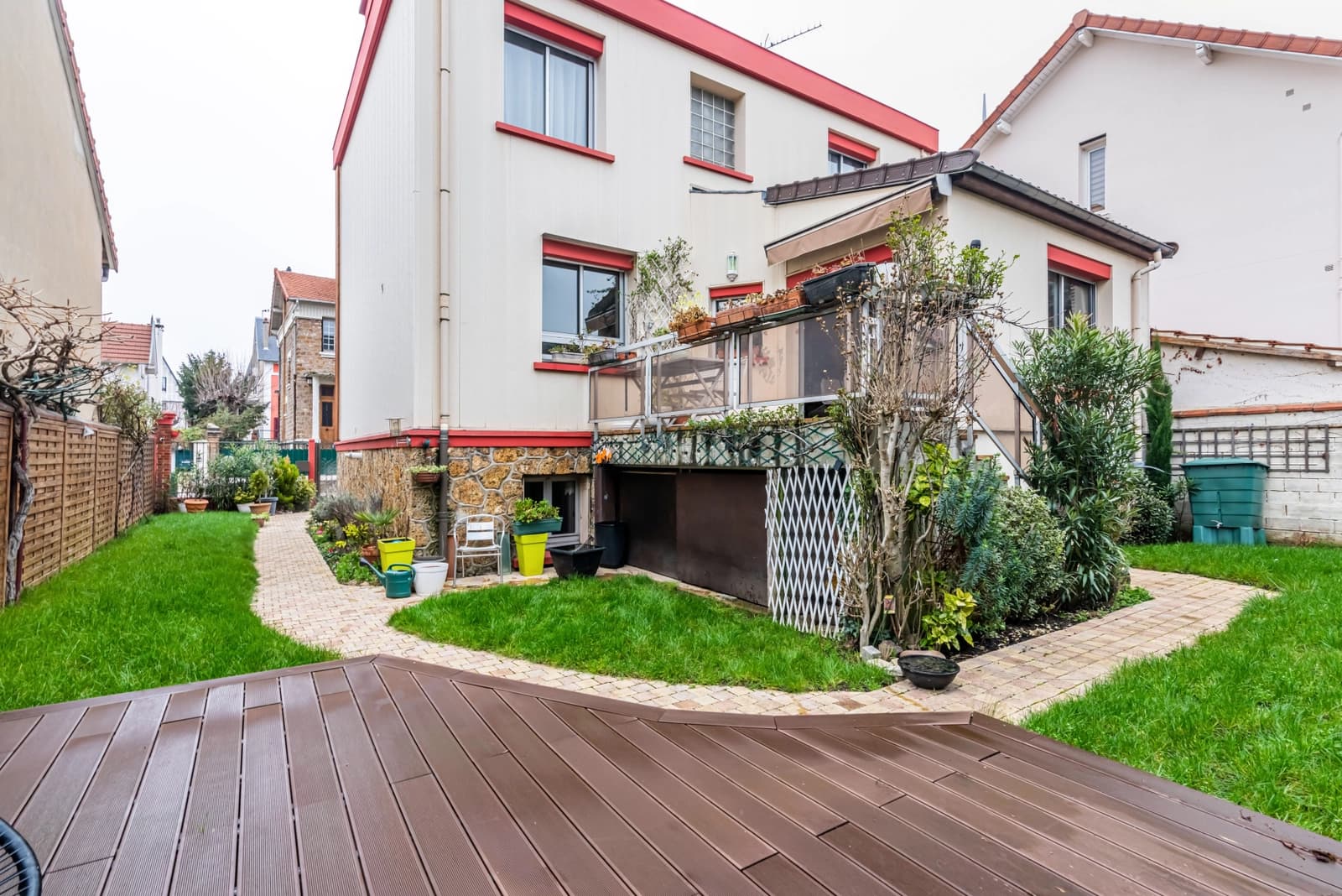 Space Lovely family home with garden - 4