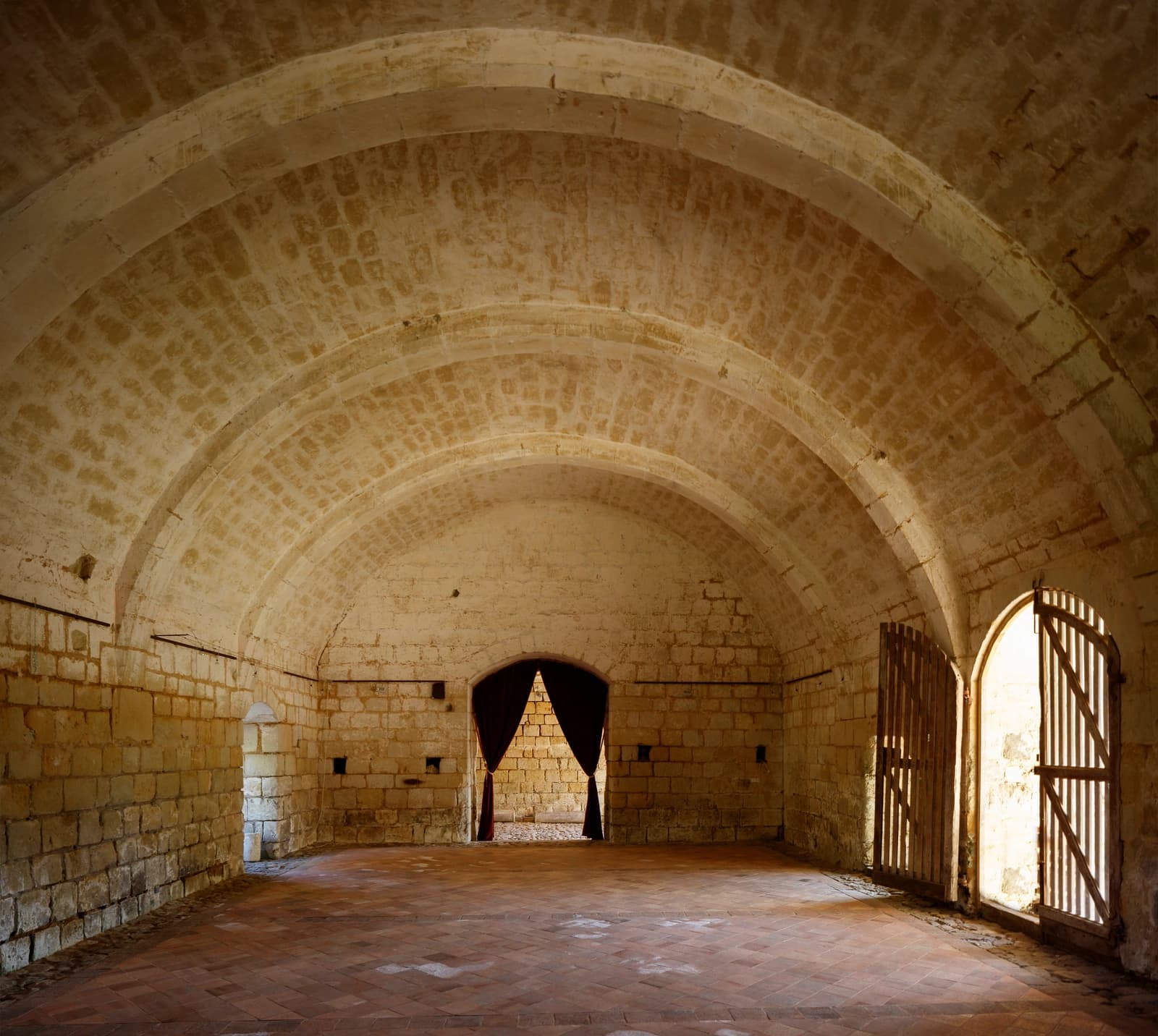 Space An abbey in the heart of nature - 3