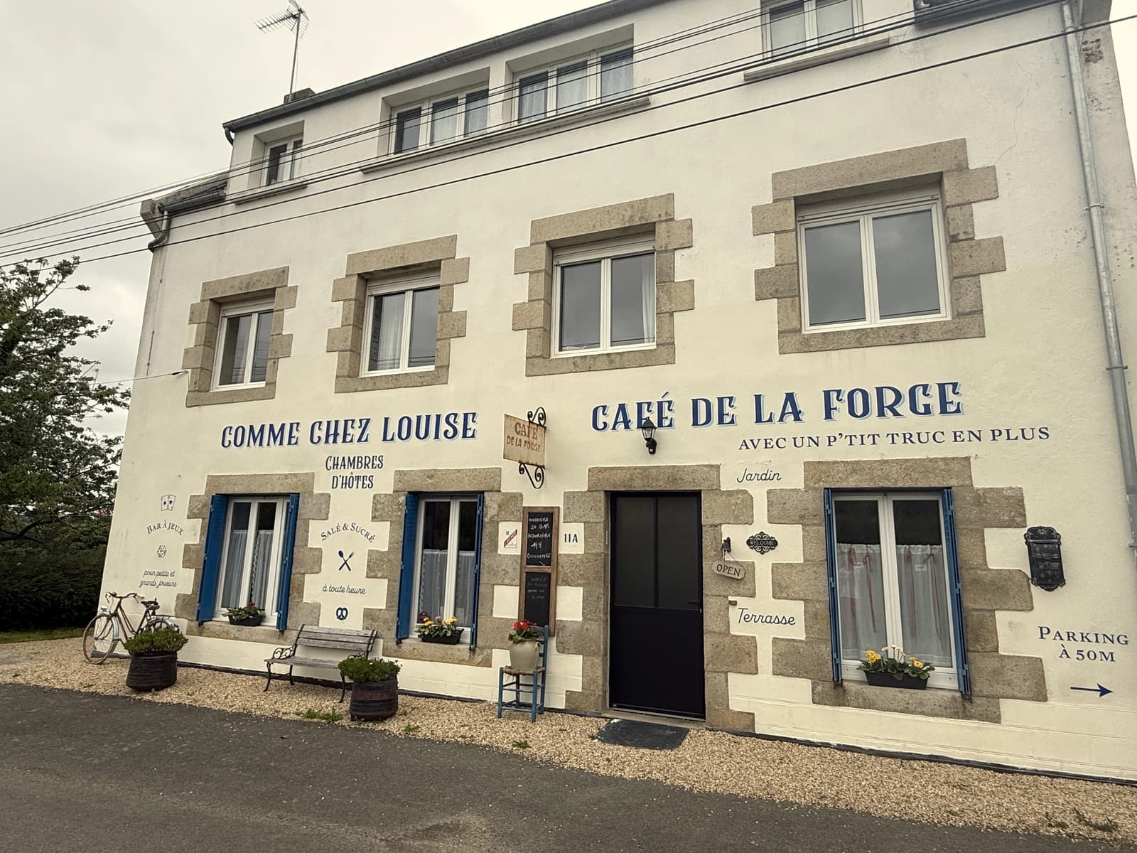Space 4 atypical guest rooms and vintage games bar - 0