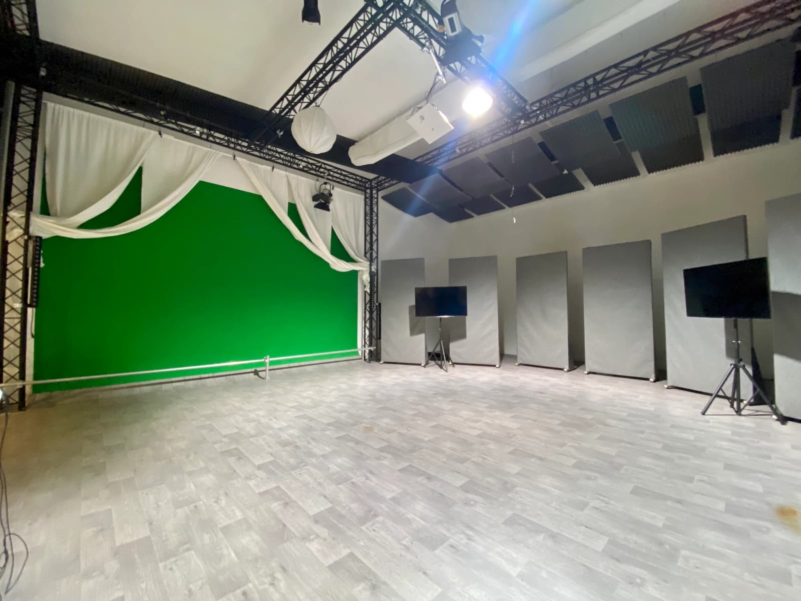 Space le bon coin studio tournage proche massy - 0