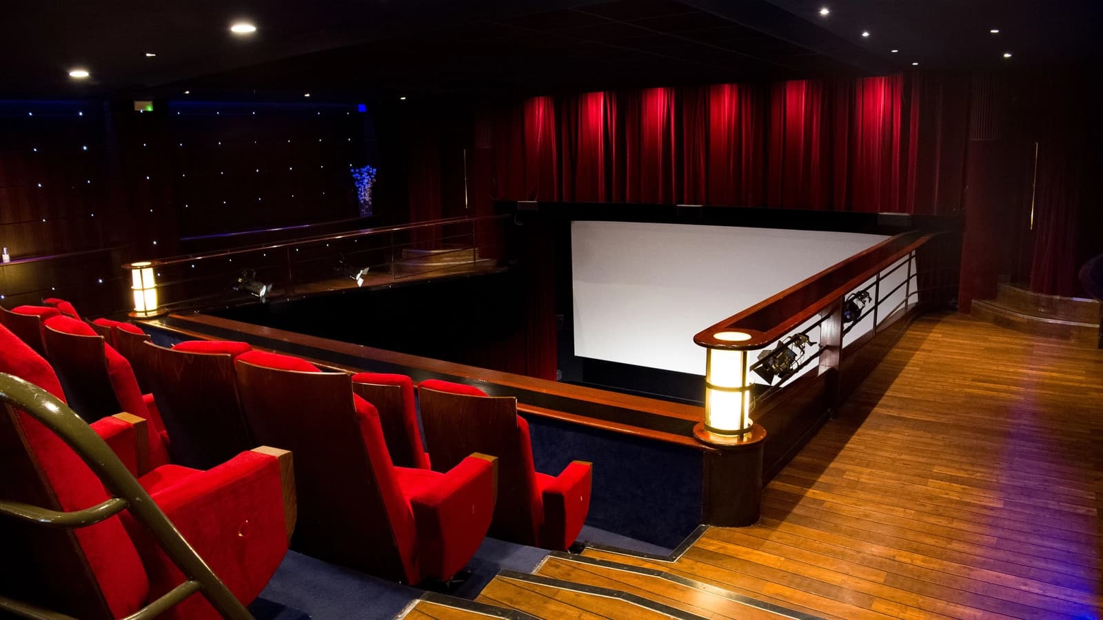 Espace Salle de cinéma art déco / théâtre à l'italienne - 1