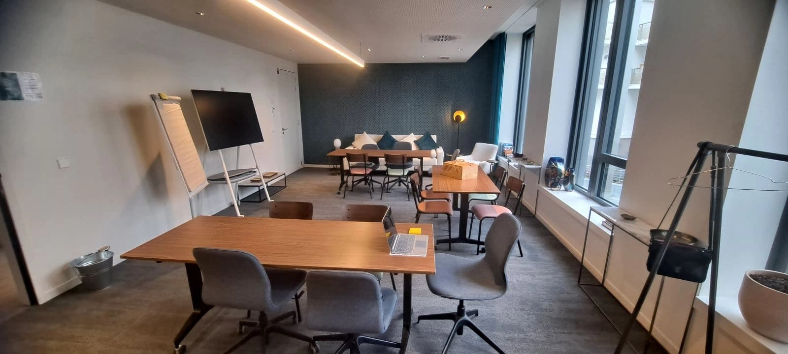 Space Studios are yours - 1