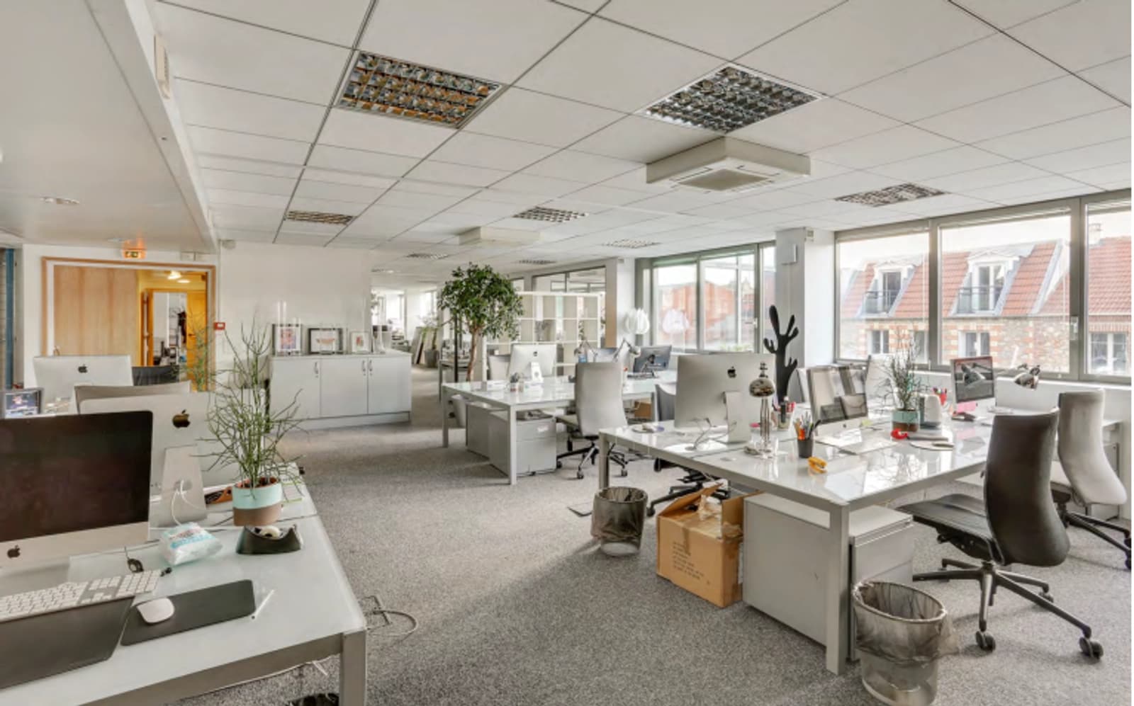 Espace Immeuble de bureaux 5 étages – 2 000 m², terrasses & parking - 1