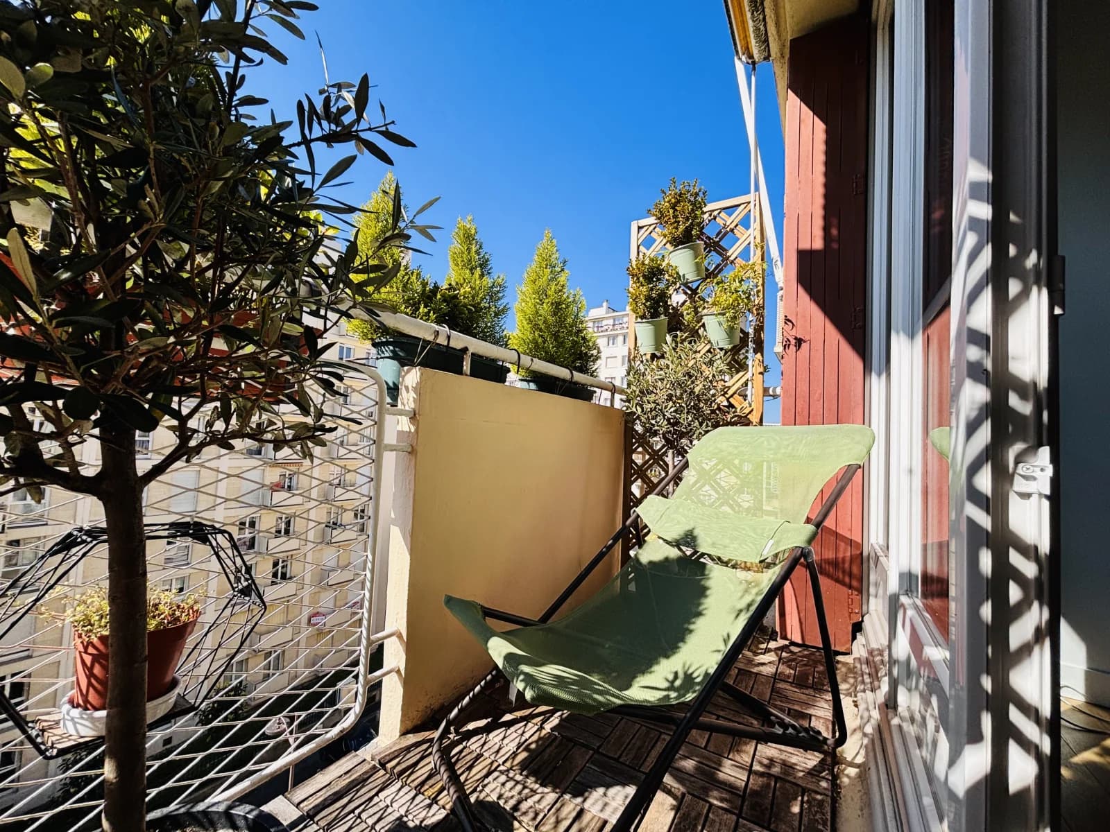 Espace Appartement moderne et clair avec son balcon privé - 2