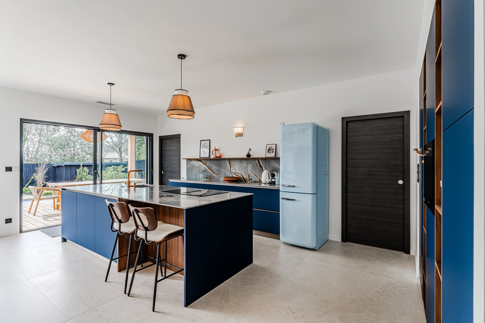 Elegant Cap Ferret-inspired villa - pool and landscaped garden - high-end kitchen