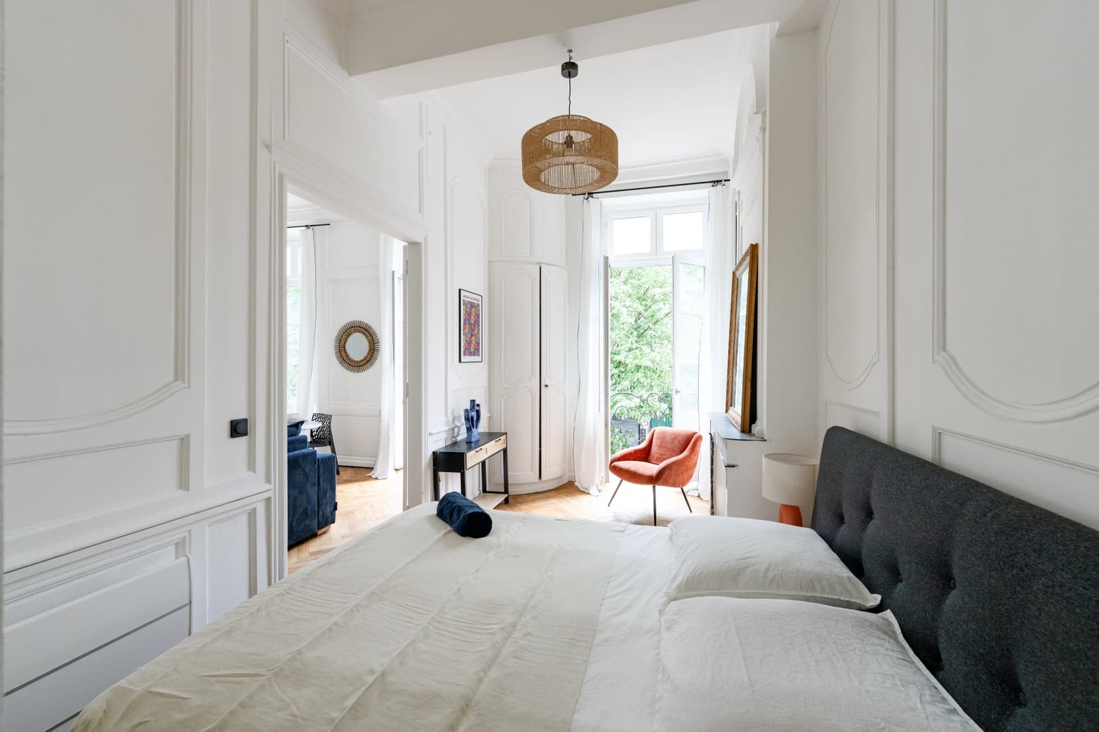 Space Haussmannian apartment - 1