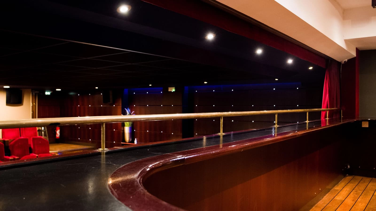 Espace Salle de cinéma art déco / théâtre à l'italienne - 4