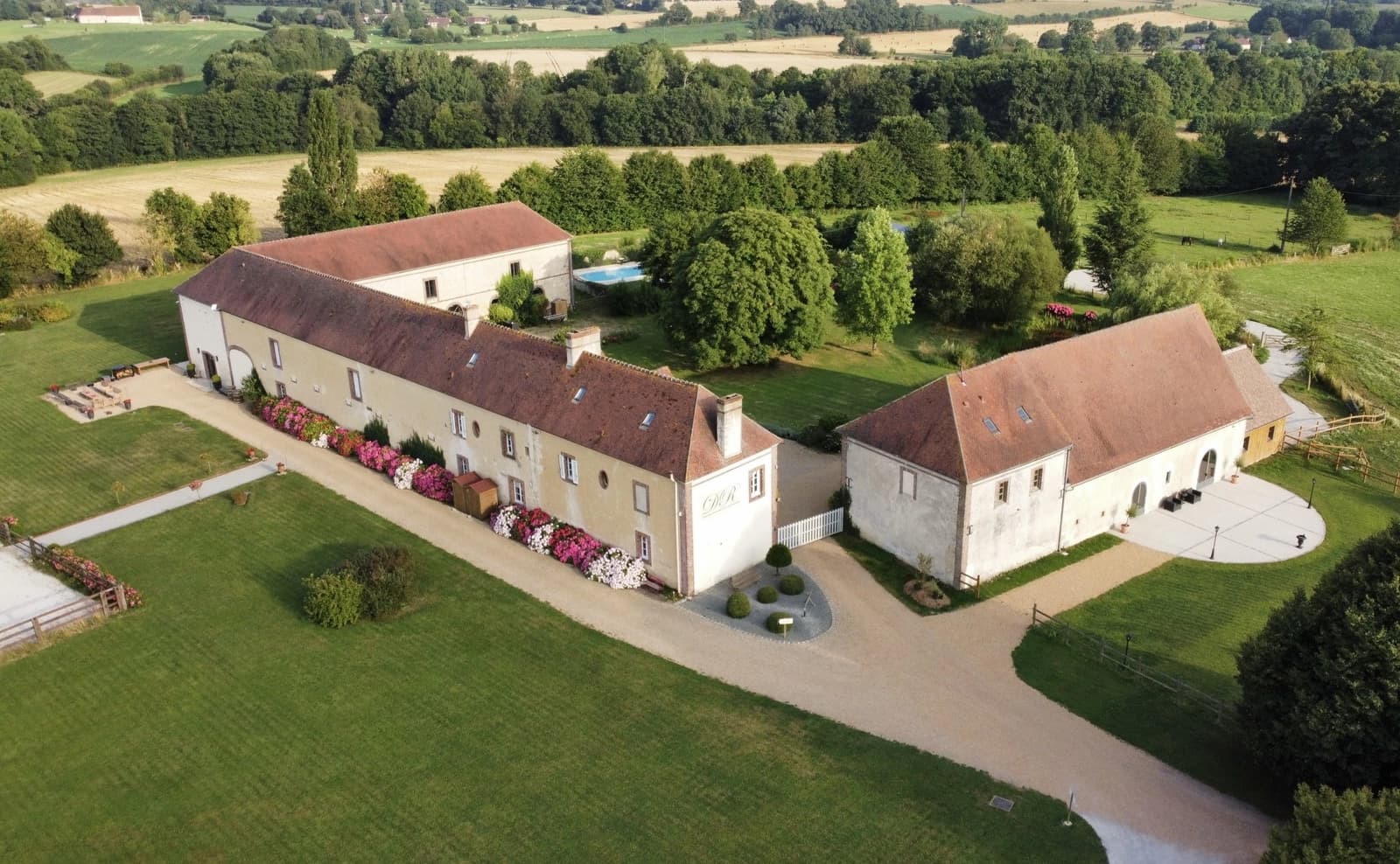 Space An exceptional estate in the heart of the Perche region, a unique location - 4